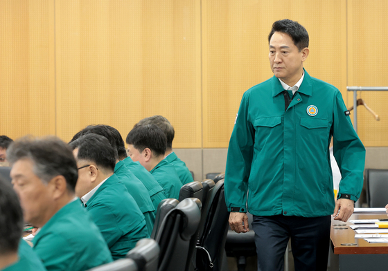 오세훈 시장, 시내버스 파업 긴급 대책회의 참석