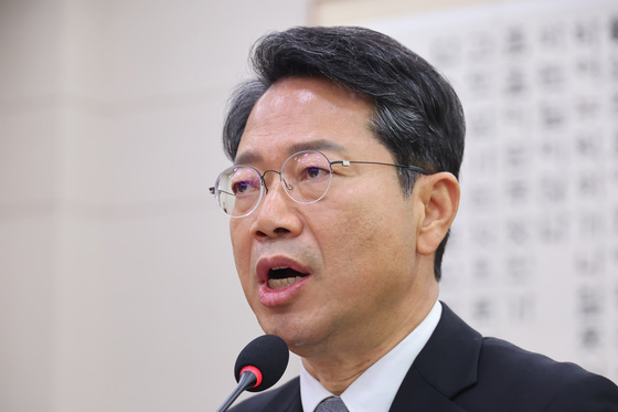인사청문회 답변하는 김승원 후보자