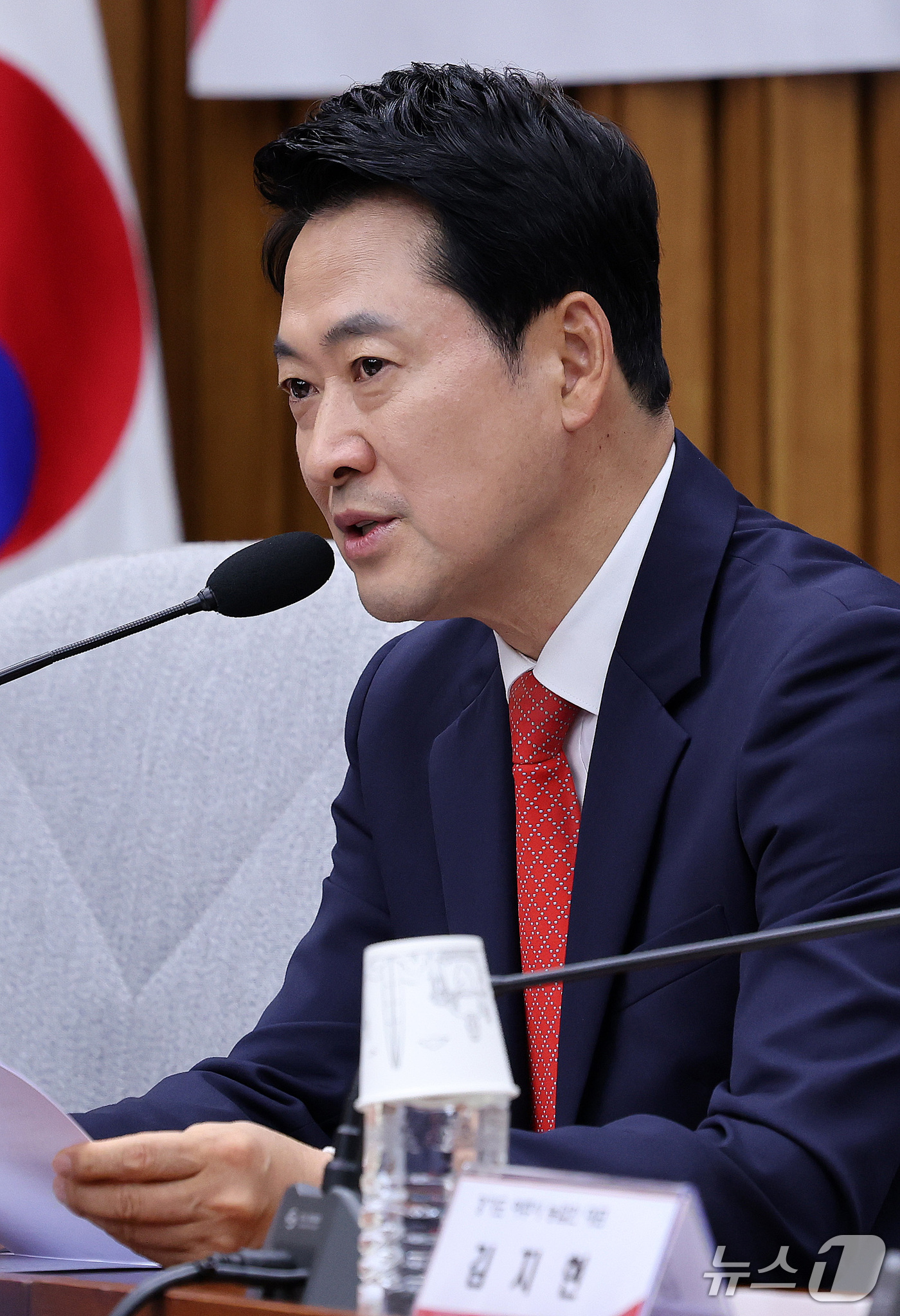 (서울=뉴스1) 박지혜 기자 = 장동혁 국민의힘 대표가 15일 오후 서울 여의도 국회에서 열린 '농지조사 후폭풍, 위기의 농촌' 간담회에서 모두 발언을 하고 있다. 2026.9.1 …
