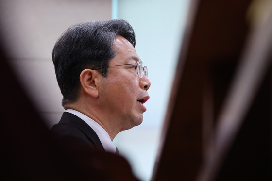 靑 "장관 후보자, 심각한 문제 없다"…김승원 포함 전원 임명 기류
