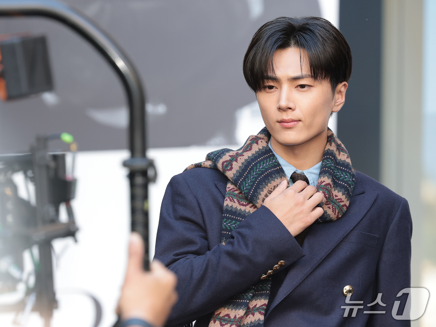 (서울=뉴스1) 권현진 기자 = 엔하이픈 제이가 15일 서울 종로구 석파정 서울미술관에서 열린 랄프 로렌(RALPH LAUREN) 베리 랄프 스크리닝 행사에 참석해 포즈를 취하고 …