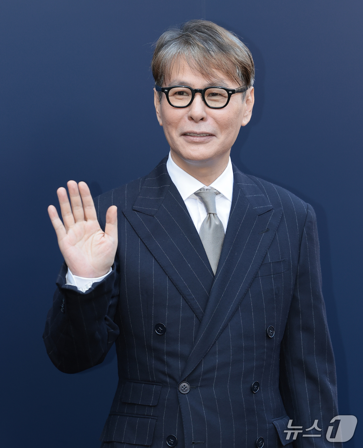 (서울=뉴스1) 권현진 기자 = 작곡가 윤상이 15일 서울 종로구 석파정 서울미술관에서 열린 랄프 로렌(RALPH LAUREN) 베리 랄프 스크리닝 행사에 참석해 포즈를 취하고 있 …