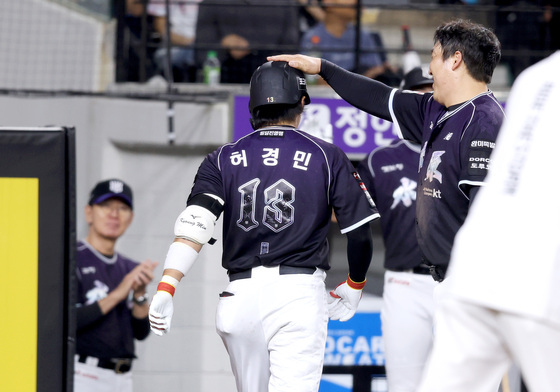 2점 홈런 허경민