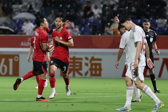 [속보] 이민성호, 카타르 4-1 꺾고 첫 승…엄지성 해트트릭