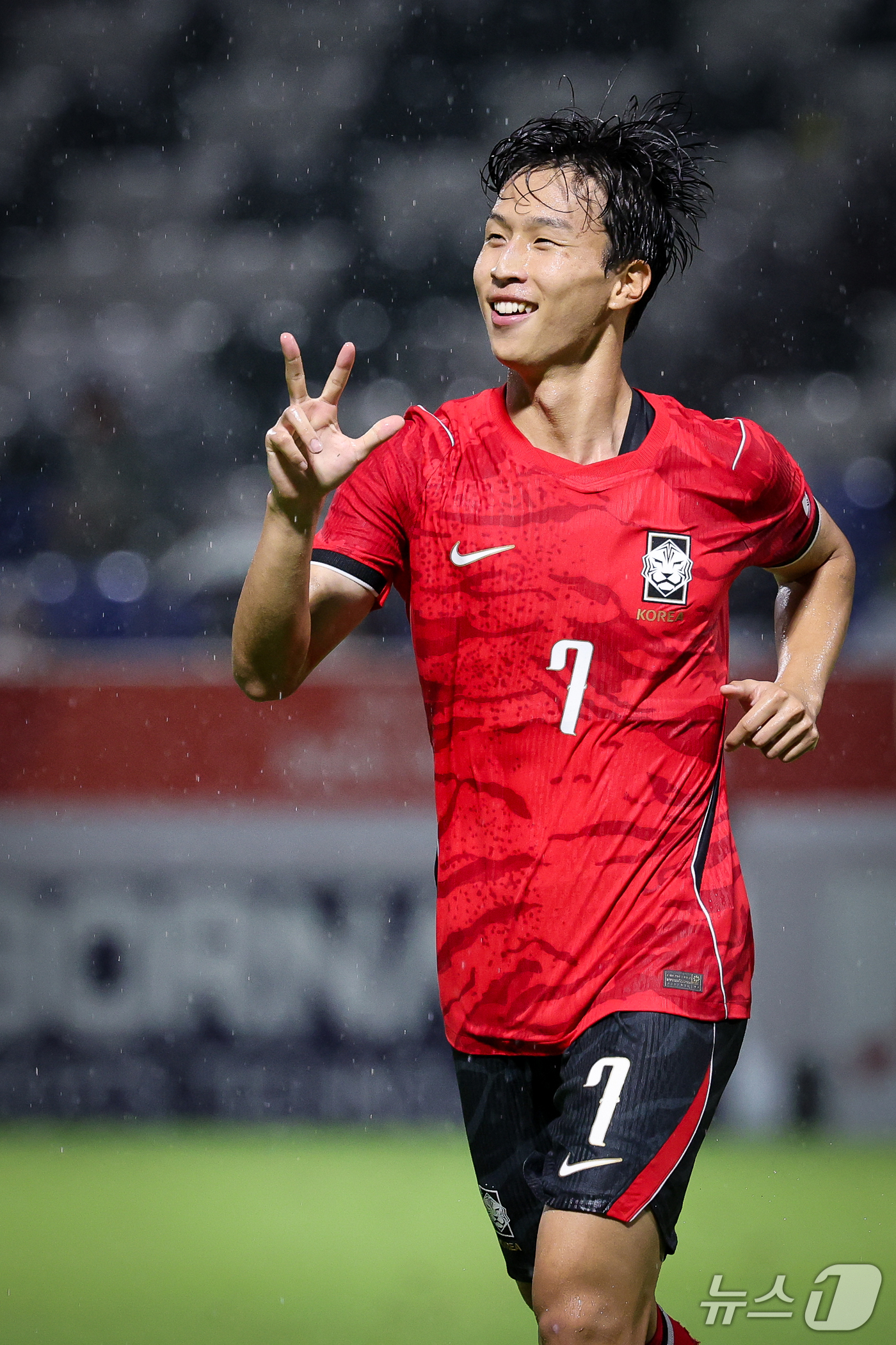 (나고야=뉴스1) 안은나 기자 = 15일 오후 일본 나고야 미즈호 파크 럭비 필드에서 열린 2026 아이치·나고야 아시안게임 남자축구 D조 예선 대한민국과 카타르의 경기에서 해트트 …