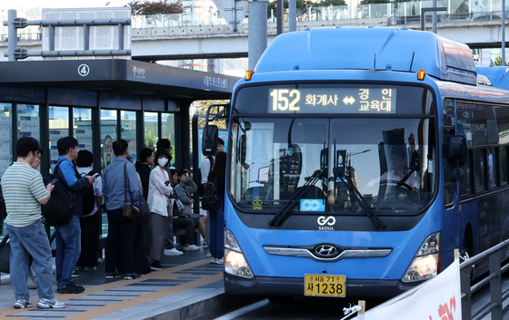 서울 시내버스, 파업 직전 협상 극적 타결…첫차부터 정상 운행