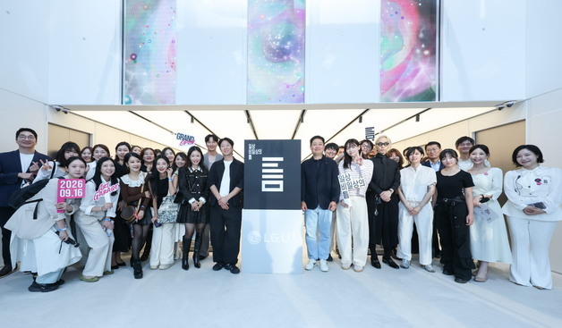 'U+일상비일상의틈' AI·예술 공간으로 새단장…참여형 아트 플랫폼