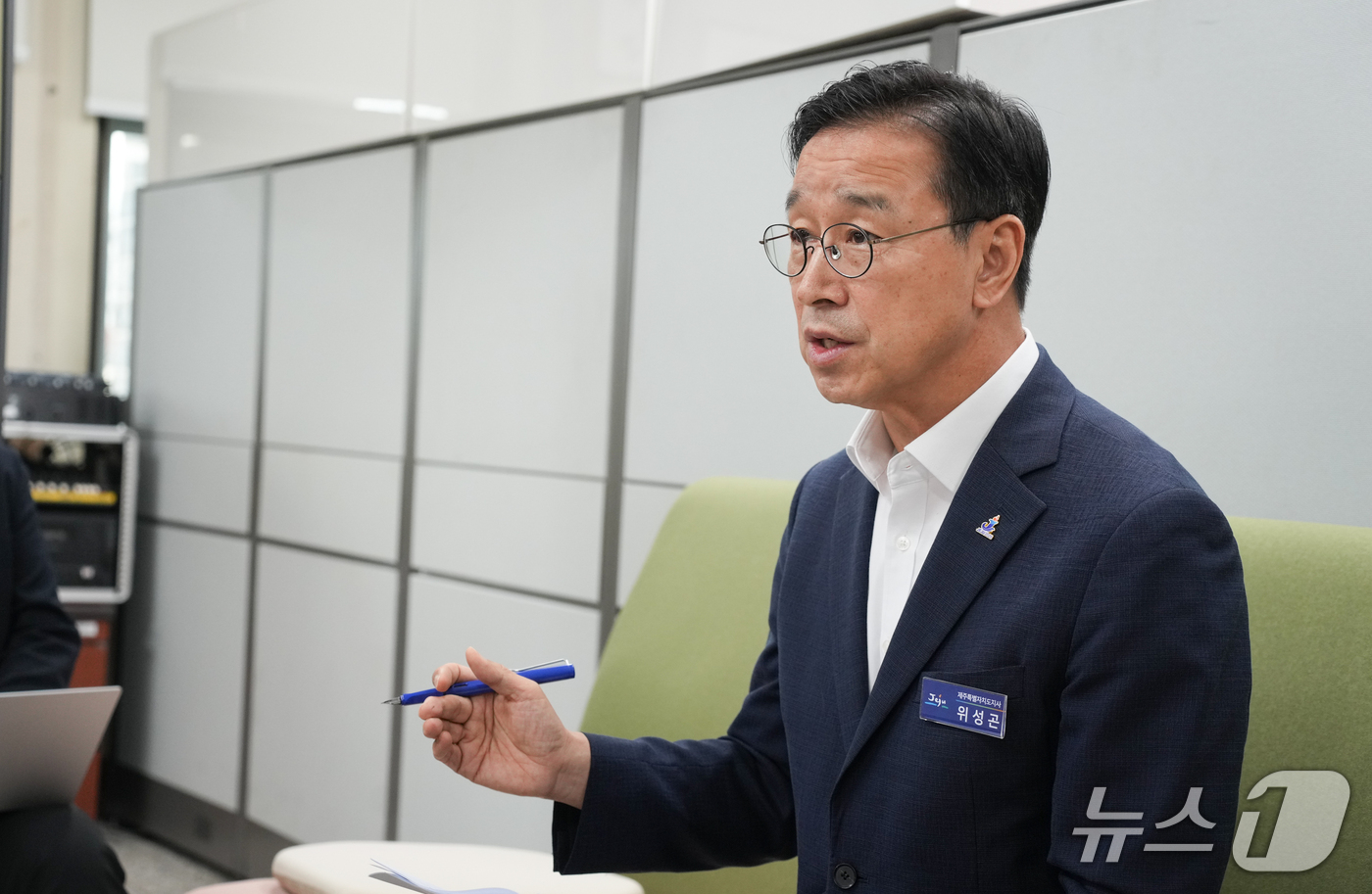 (제주=뉴스1) 오미란 기자 = 위성곤 제주특별자치도지사가 16일 오전 제주도청 기자실에서 출입기자단과 간담회를 하고 있다.(제주특별자치도 제공, 재판매 및 DB 금지) 2026. …