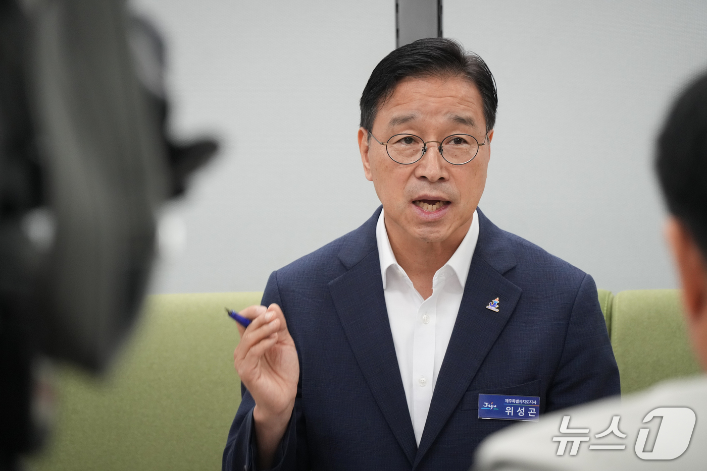 (제주=뉴스1) 오미란 기자 = 위성곤 제주특별자치도지사가 16일 오전 제주도청 기자실에서 출입기자단과 간담회를 하고 있다.(제주특별자치도 제공, 재판매 및 DB 금지) 2026. …