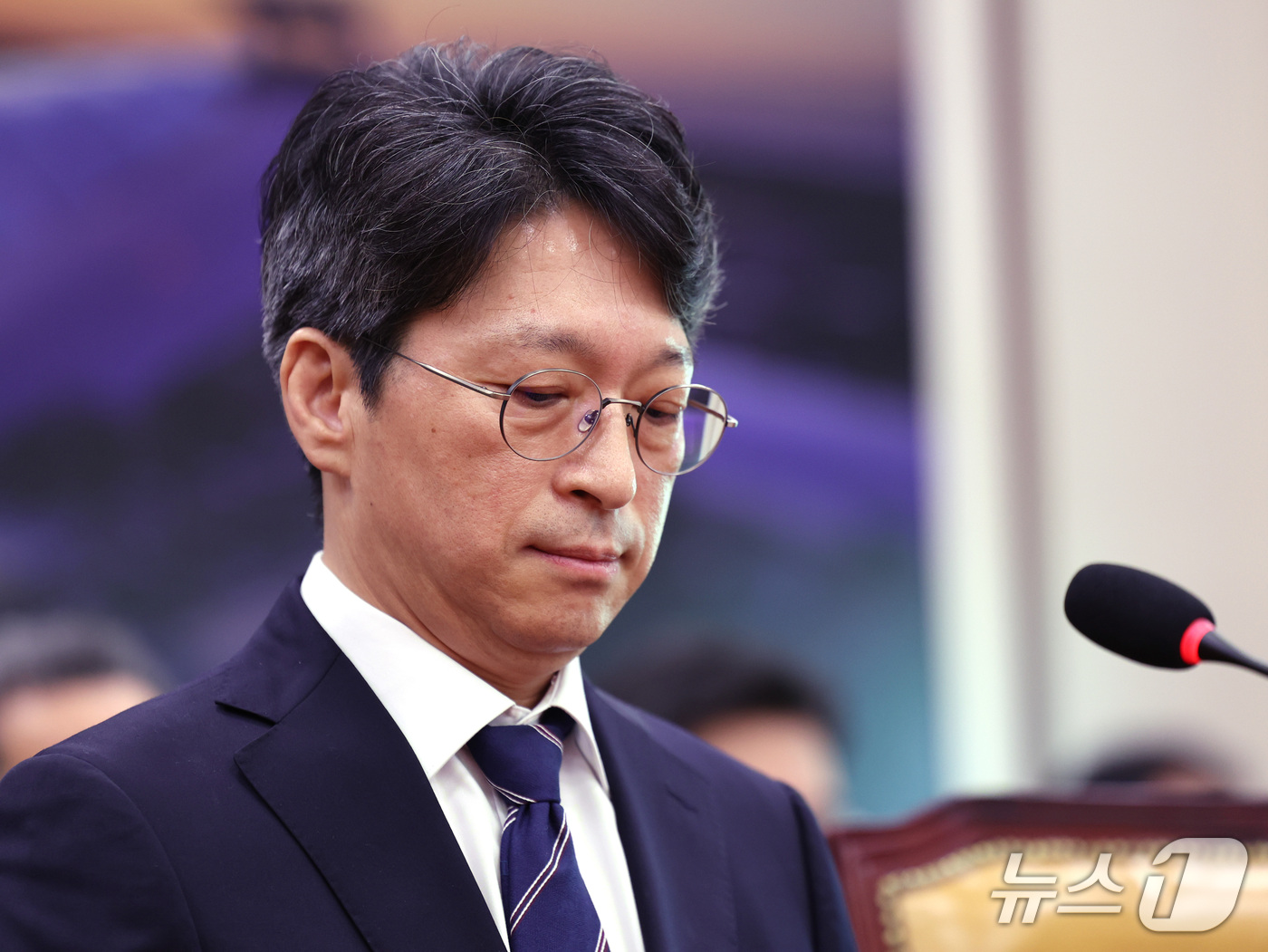 (서울=뉴스1) 박지혜 기자 = 홍지선 국토교통부 장관 후보자가 16일 서울 여의도 국회에서 열린 인사청문회에서 생각에 잠겨 있다. 2026.9.16/뉴스1