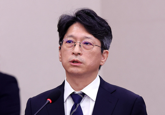 발언하는 홍지선 국토장관 후보자