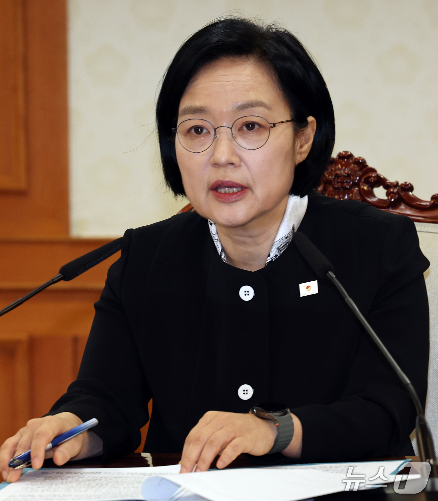 (서울=뉴스1) 이종덕 기자 = 한성숙 국무총리가 16일 서울 종로구 정부서울청사에서 방한 중인 에모말리 라흐몬 타지키스탄 대통령을 면담하는 자리에서 인사말을 하고 있다. 2026 …