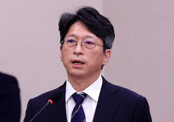 발언하는 홍지선 국토장관 후보자
