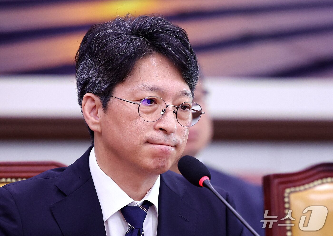 본문 이미지 - 홍지선 국토교통부 장관 후보자가 16일 서울 여의도 국회에서 열린 인사청문회에서 의원들의 질의를 듣고 있다. 2026.9.16 ⓒ 뉴스1 박지혜 기자