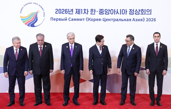 이재명 대통령, 중앙아시아 정상들과 기념촬영