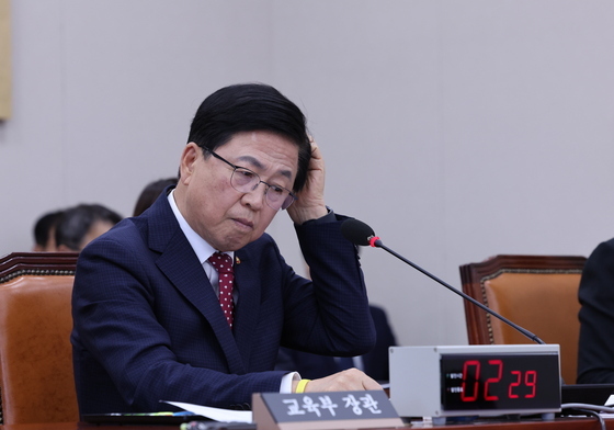 최교진 "수시 '먹통' 오후 5시 51~55분 접속자, 기록 없으면 구제 어려워"