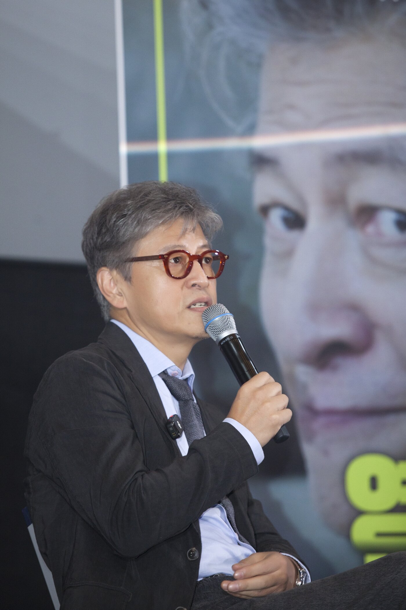 본문 이미지 - 16일 서울 메가박스 코엑스점에서 열린 단편영화 '영식스티' 특별상영회에서 배우 권해효가 발언하고 있다. (SK케미칼 제공)