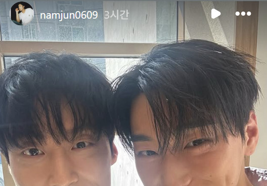 허남준, 최산과 닮은꼴 셀카 공개…핫한 두 남자의 만남 [N샷]