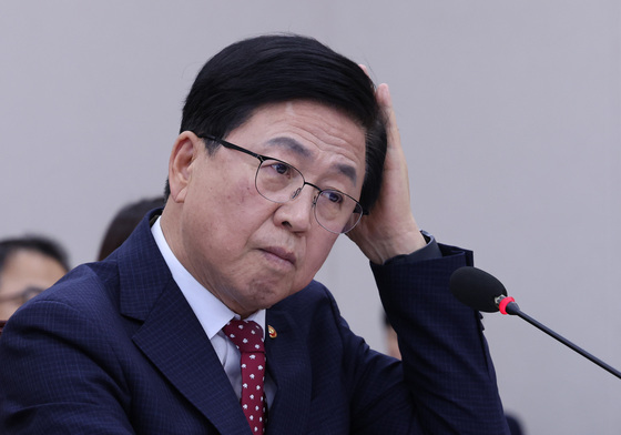 최교진 "수시 먹통 구제 신청 1200건…250건 잠정 구제 가능"