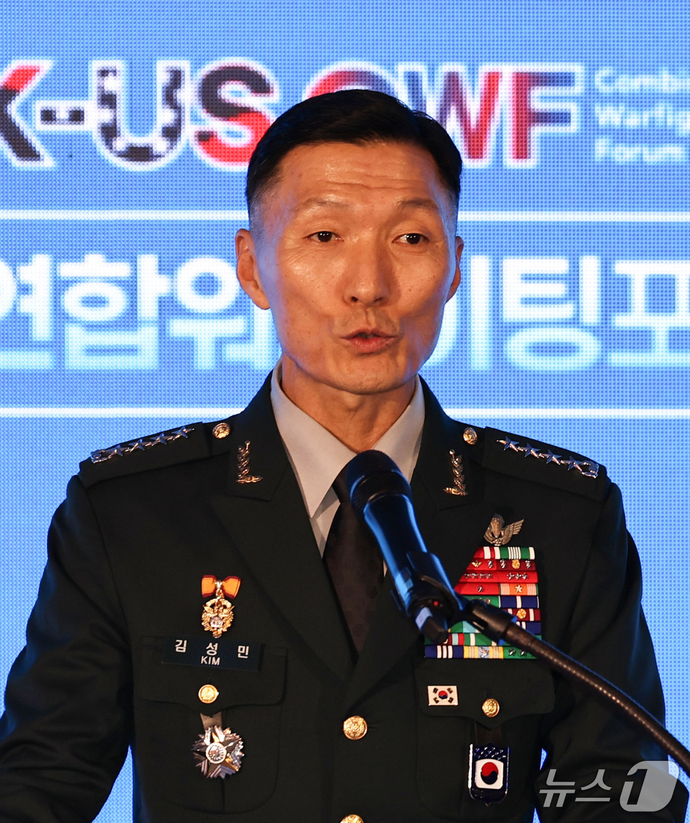 (서울=뉴스1) 이종수 기자 = 김성민 한미연합군사령부 부사령관이 16일 국방컨벤션에서 열린 ‘2026 한·미 연합워파이팅포럼’에서 개회사를 하고 있다. 2026.9.16/뉴스1