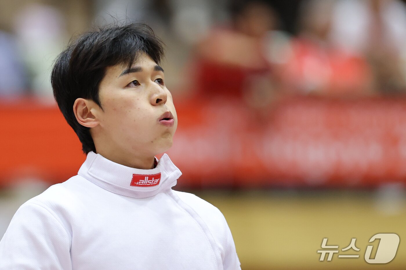 본문 이미지 - 대한민국 전웅태가 16일 일본 안조 스포츠 파크에서 근대5종 펜싱 시딩라운드를 준비하고 있다. ⓒ 뉴스1 안은나 기자