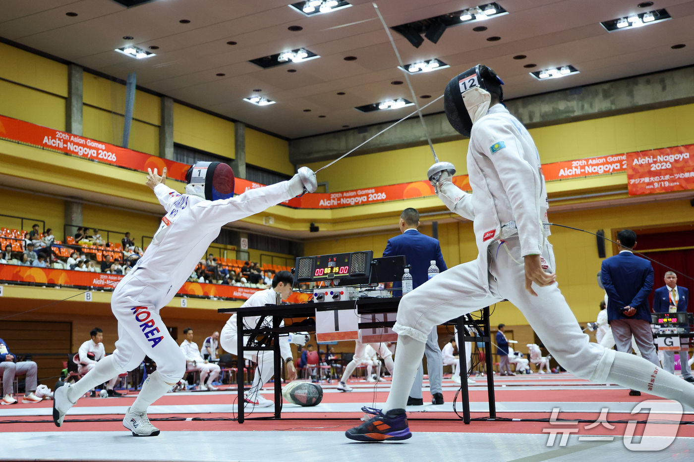(안조=뉴스1) 안은나 기자 = 대한민국 서창완이 16일 일본 안조 스포츠 파크에서 열린 근대5종 펜싱 시딩라운드에서 치열한 경기를 펼치고 있다. 2026.9.16/뉴스1