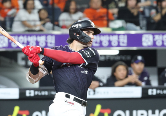프로야구 선두 KT, NC 꺾고 80승 선착…정규 시즌 우승 확률 95.2%