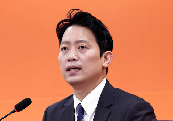 개혁신당 쇄신안 발표하는 이기인 비대위원장