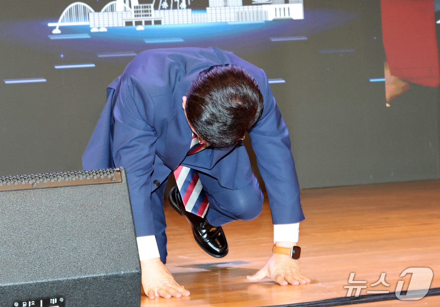 (대전=뉴스1) 김기태 기자 = 허태정 대전시장이 17일 오전 대전시청 대강당에서 열린 민선 9기 비전 선포식에서 미래성장, 민생회복, 시민주권을 3대 핵심 가치로 정하고, 10대 …