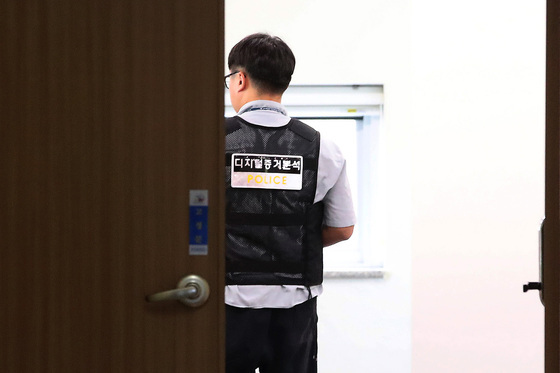 '투표용지 부족' 특검, 대구선관위 8시간 가까이 압수수색(종합2보)