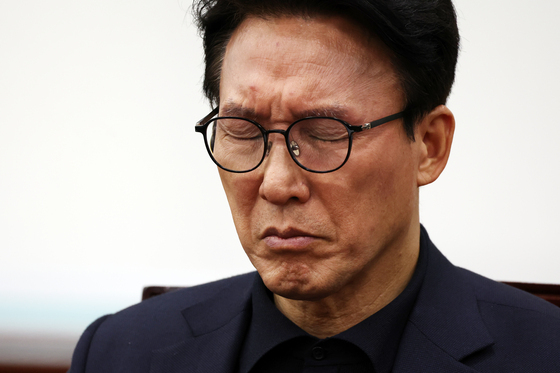 김민석 대표 '고심'