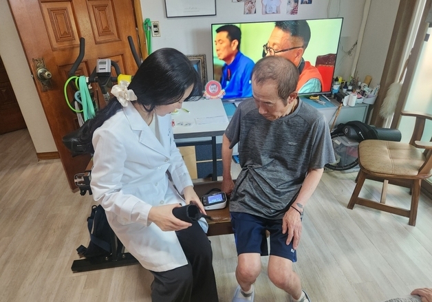 밀양시 통합돌봄 5개월 만에 373명 이용…1166건 서비스 연계