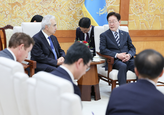 파티 비롤 국제에너지기구(IEA) 사무총장 접견하는 이재명 대통령