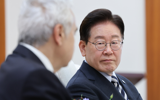 파티 비롤 IEA 사무총장 발언 듣는 이재명 대통령