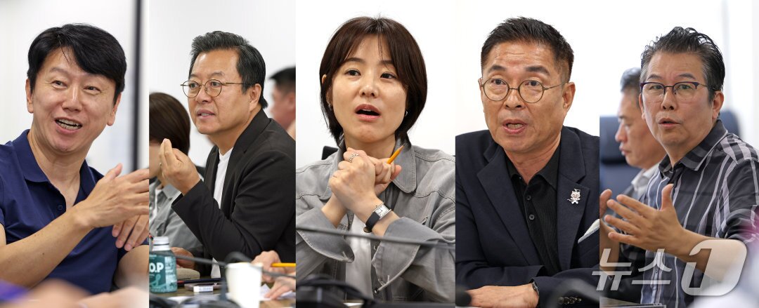 본문 이미지 - 왼쪽부터 배우 김수로·이기영, 박정미 파크컴퍼니 대표, 김도일 동국대 문화예술대학원 객원교수, 임대일 한국연극배우협회 이사장 (문화체육관광부 제공. 재판매 및 DB 금지) 2026.9.17/뉴스1