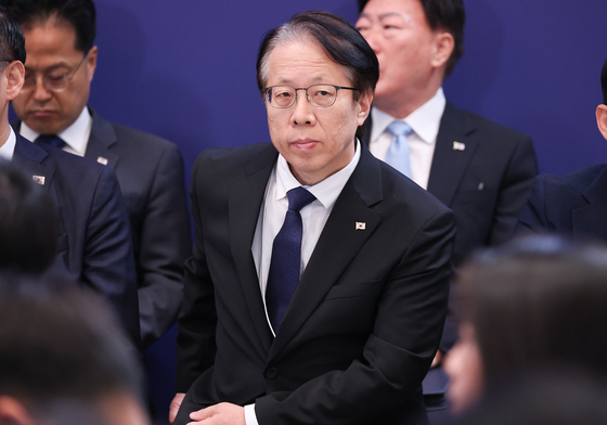 이재명 대통령 현안 기자회견 참석한 조성주 인사수석