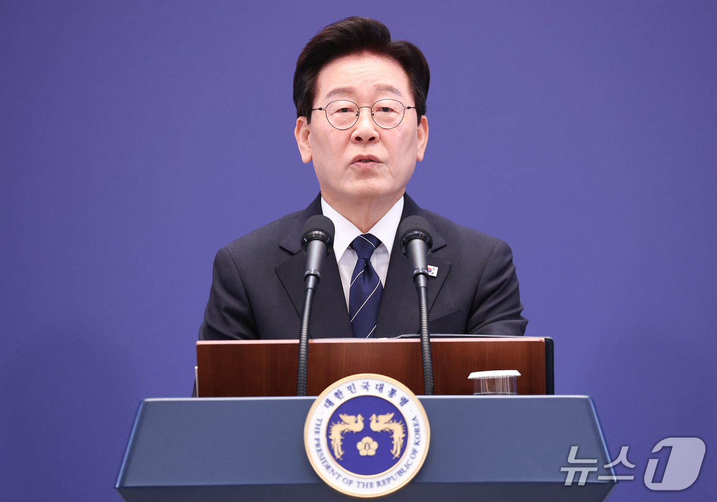 (서울=뉴스1) 허경 기자 = 이재명 대통령이 18일 청와대 영빈관에서 열린 현안 기자회견에서 발언하고 있다. (청와대통신사진기자단) 2026.9.18/뉴스1
