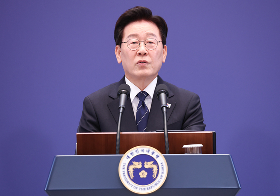 李대통령, 靑 인사 검증 부실 논란에 "모든 인사 지적 없길 바라는 건 과욕"