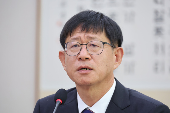 與 "최길수 특별감찰관 후보자 청문보고서, 28일 채택 예정"