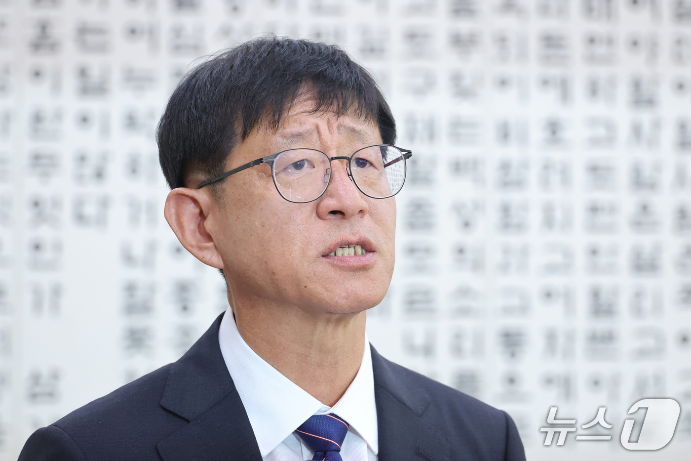 (서울=뉴스1) 신웅수 기자 = 최길수 특별감찰관 후보자가 18일 서울 여의도 국회 법제사법위원회에서 열린 인사청문회에서 인사말을 하고 있다. 2026.9.18/뉴스1