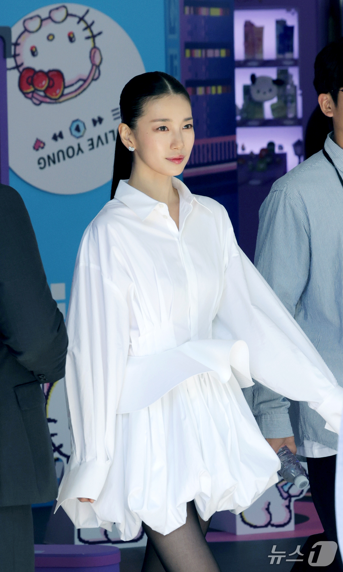 (서울=뉴스1) 권현진 기자 = 배우 수지가 18일 서울 성동구 올리브영 N 성수에서 열린 더 파운더즈 뷰티 브랜드 아누아(Anua) ‘PDRN’ 라인 팝업스토어 오픈 행사에 참석 …