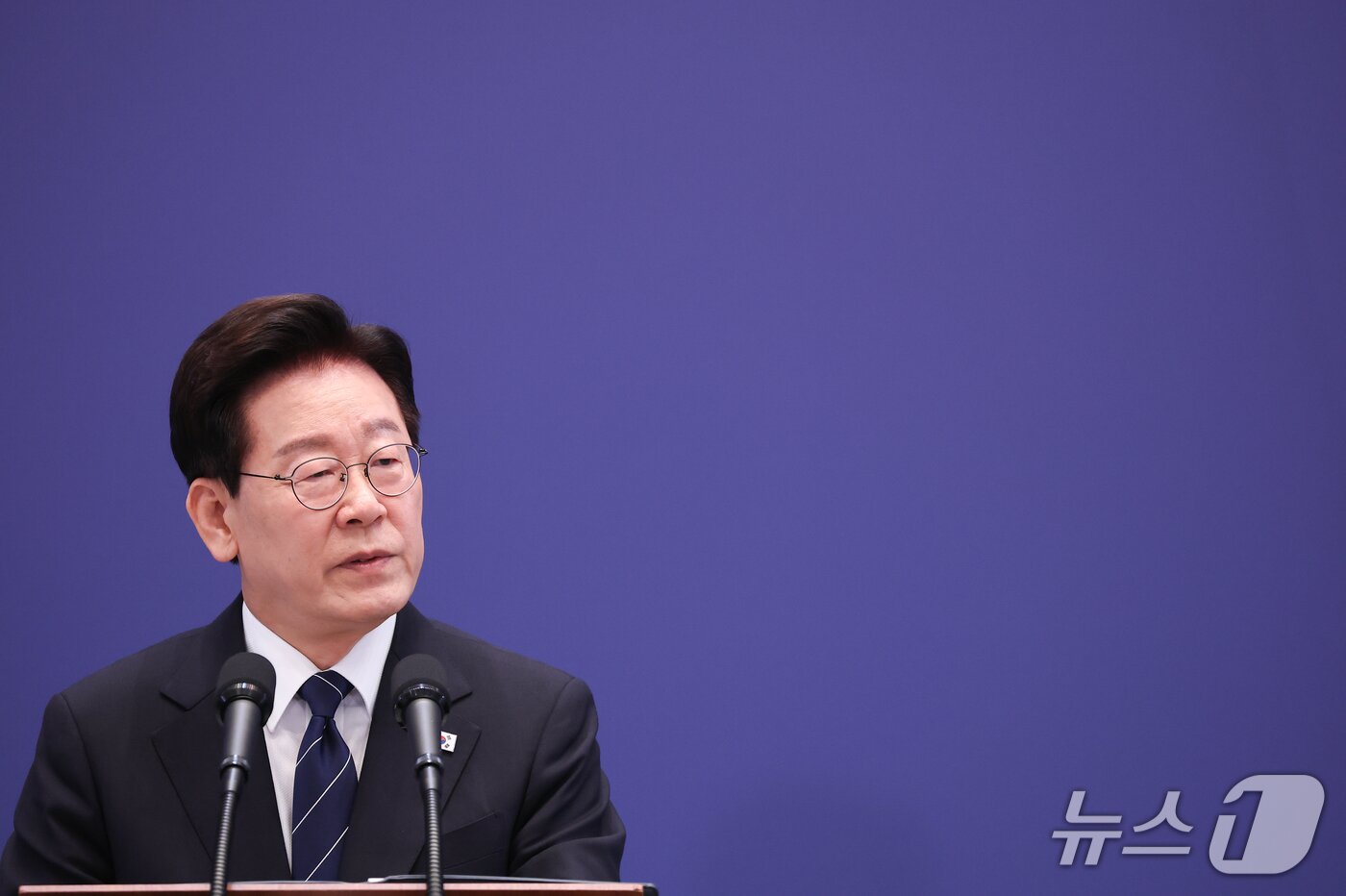 본문 이미지 - 이재명 대통령이 18일 청와대 영빈관에서 열린 현안 기자회견에서 발언하고 있다. (청와대통신사진기자단) 2026.9.18 ⓒ 뉴스1 허경 기자