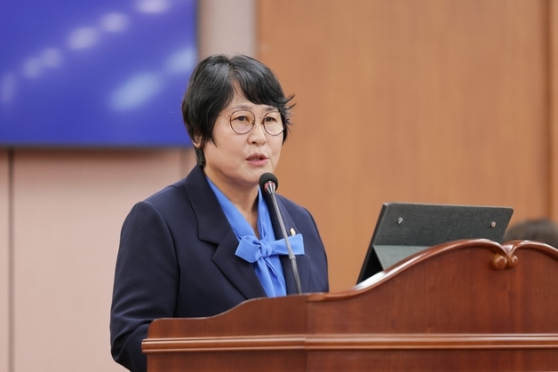 이향숙 증평군의원, 증평 관문에 설치한 인삼조형물 재검토 제안