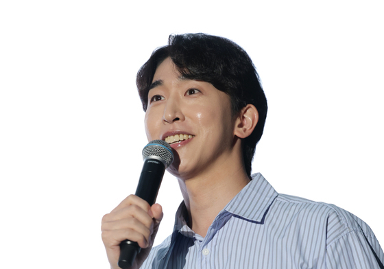 소란 쇼케이스 진행 맡은 천재이승국