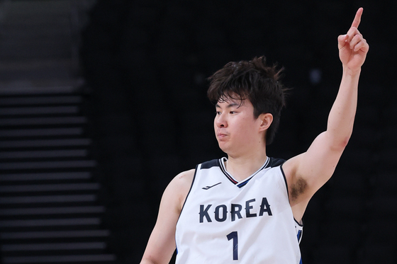 이현중 '엄지 손 번쩍'