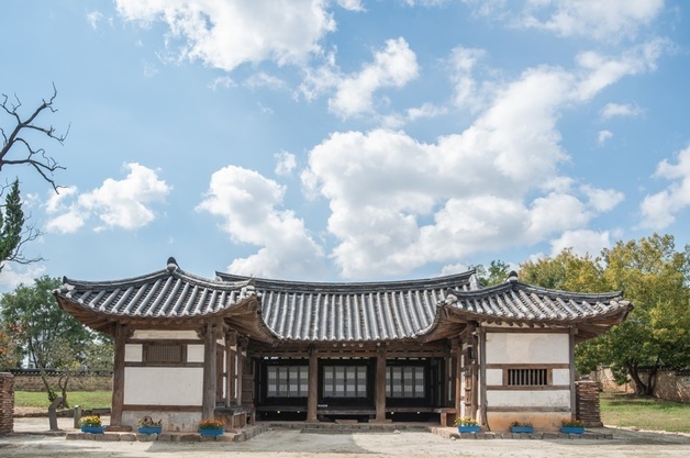 김제시, '관아·향교' 역사문화공간 조성…망해사 국가명승도 정비