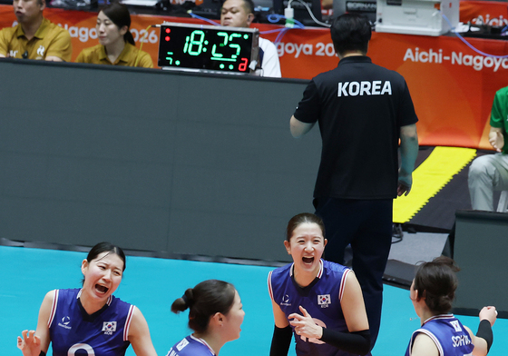 아시안게임 여자배구 조별 1위의 주역들