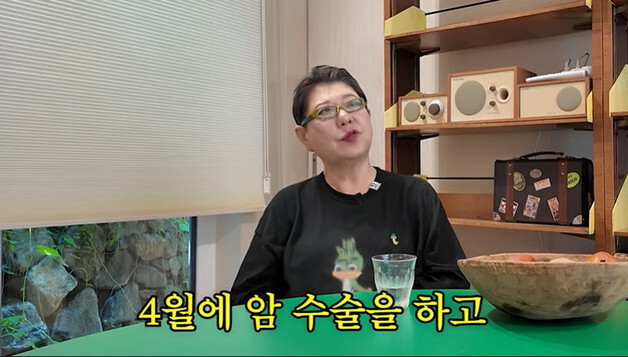 양희은, 충격 고백…"4월에 암 수술 후 6월에는 눈 수술 받아"