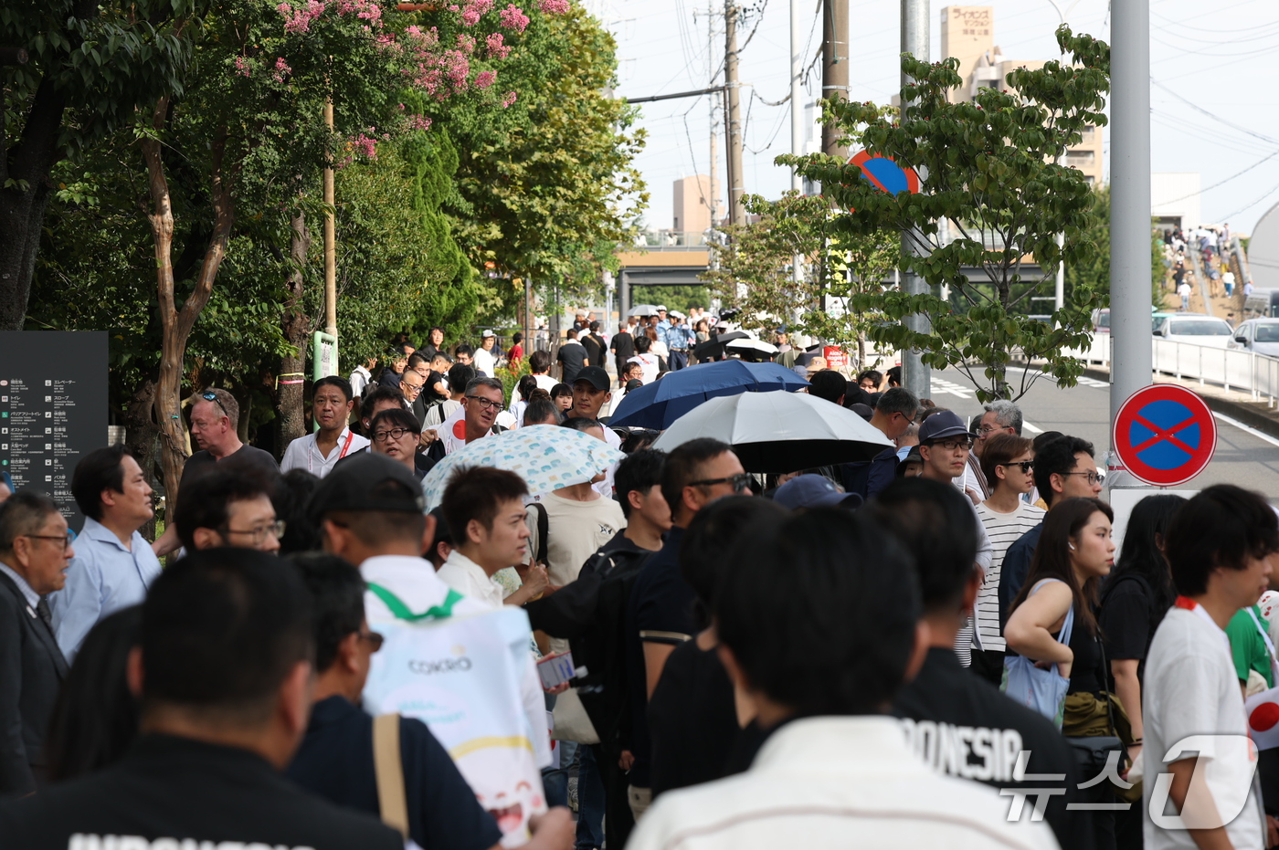 (나고야=뉴스1) 김민지 기자 = 2026 아이치·나고야 아시안게임 개막일인 19일 개회식이 열리는 일본 나고야 팔로마 미즈호 스타디움 인근이 붐비고 있다. 2026.9.19/뉴스 …
