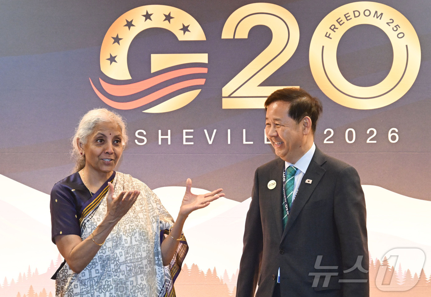 (서울=뉴스1) = 주요 20개국(G20) 재무장관 중앙은행 총재 회의 참석차 미국 노스캐롤라이나주 애슈빌을 방문 중인 구윤철 부총리 겸 재정경제부 장관이 지난달 31일(현지시간) …